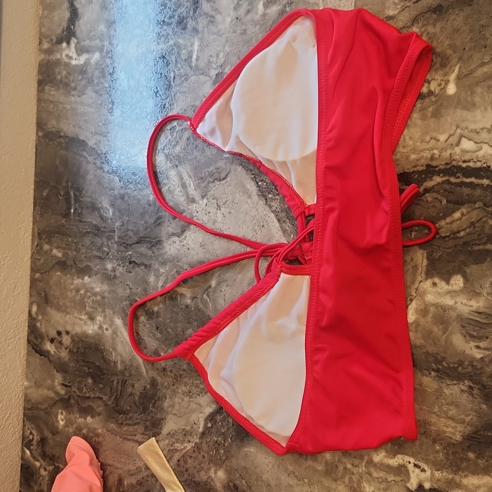 Red bikini top - Picture 2 of 2
